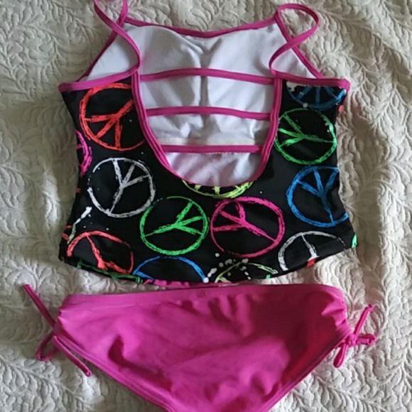 Girls bathing suit - Picture 2 of 2